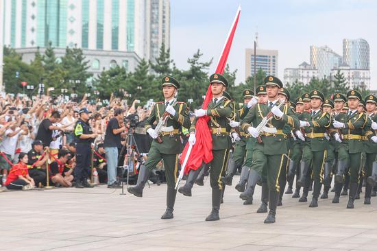 Nanchang holds flag-raising ceremony to mark Army Day